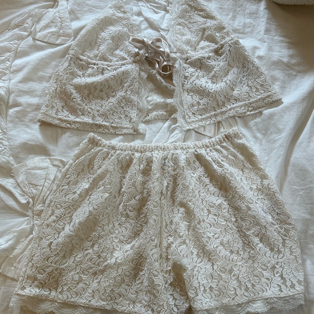 Peppermayo, size 2, cream lace set